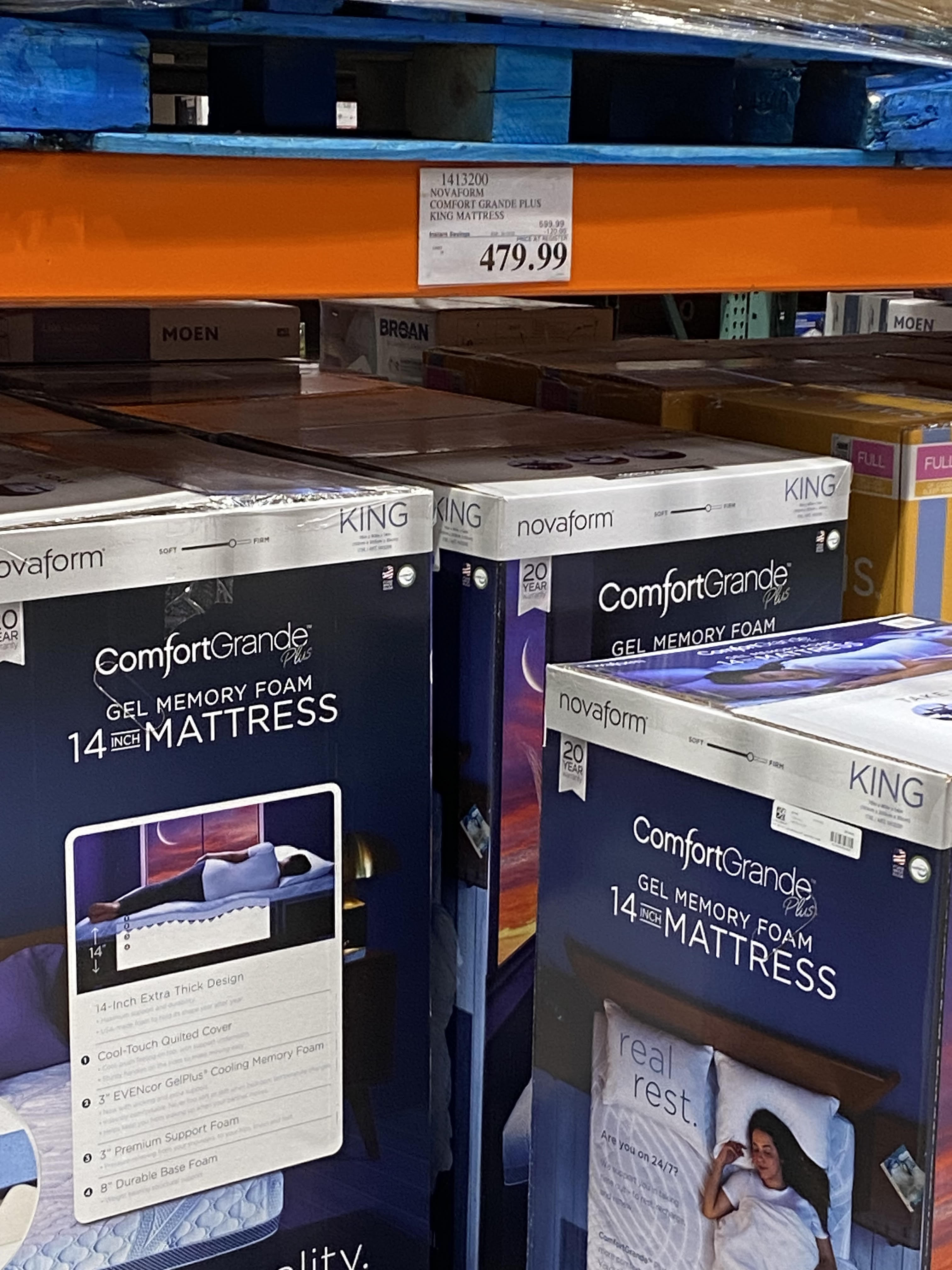 Select Costco Stores Novaform 14" ComfortGrande Plus Gel Memory Foam