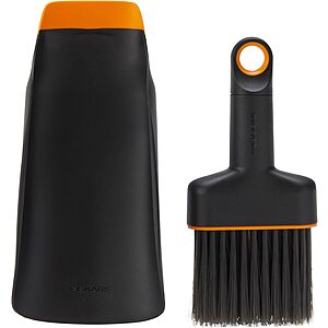 Fiskars Planting Soil Scoop & Brush Set $5.50 