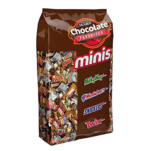 $15 w/ S&S: SNICKERS, TWIX, 3 MUSKETEERS & MILKY WAY Minis Size Chocolate Candy Variety Mix, 67.2-Ounce 240 Pieces