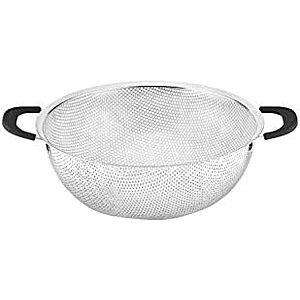 $9.99: 5-Qt Cuisinart Mesh Colander at Amazon