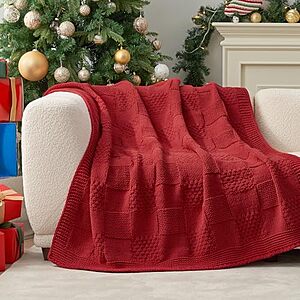 [Prime] $12.99* | 50" x 60" Am&eacute;lie Home Checkered Chenille Knit Throw Blanket (Red) at Amazon
