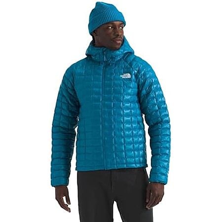 $154.27 | THE NORTH FACE Men's Thermoball Hooded Jacket at Amazon