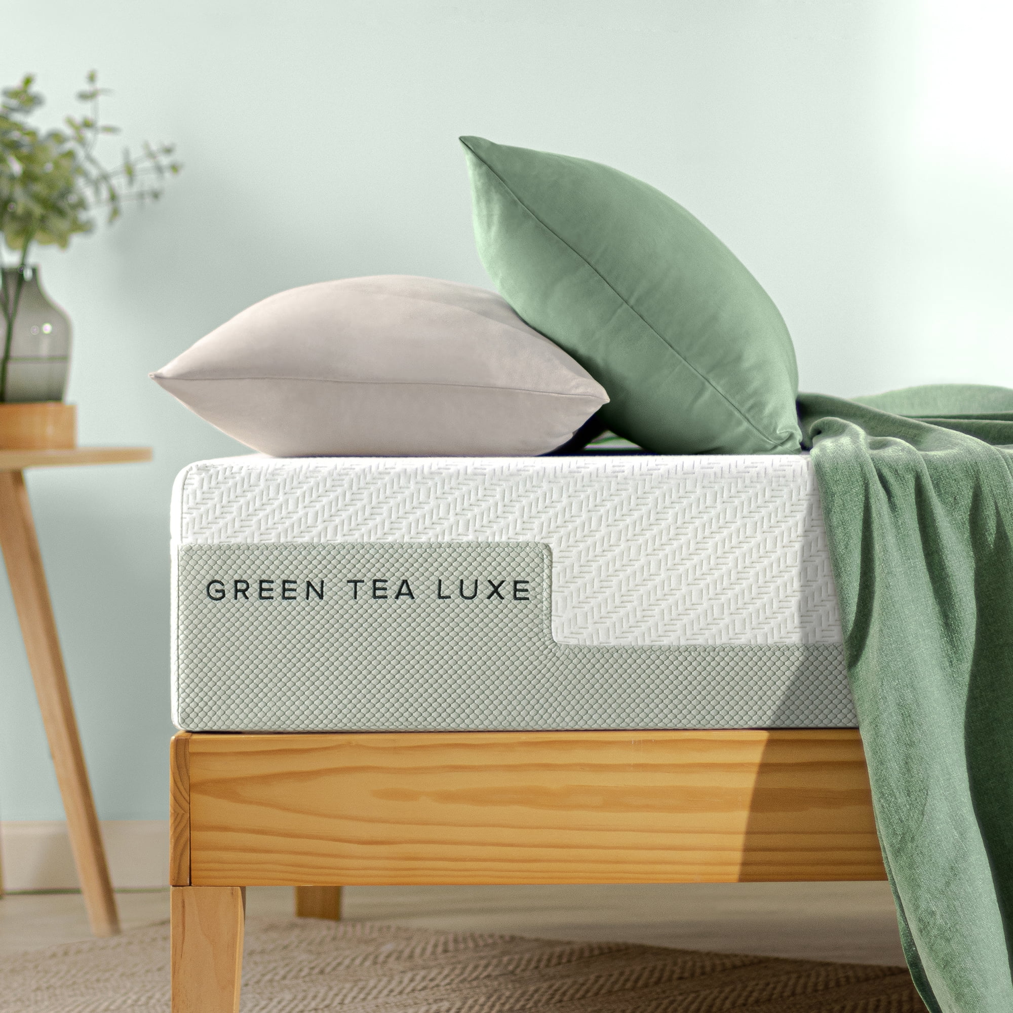 Zinus 10  Green Tea Luxe King Memory Foam Mattress  Made in the USA of US Foam and Global Materials $169