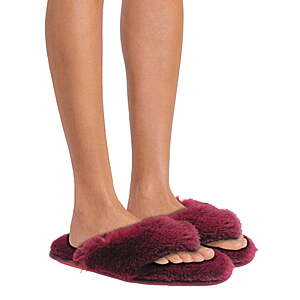 Joyspun Women's Faux Fur Thong Slippers - Wine Red Size 6 - $2.30