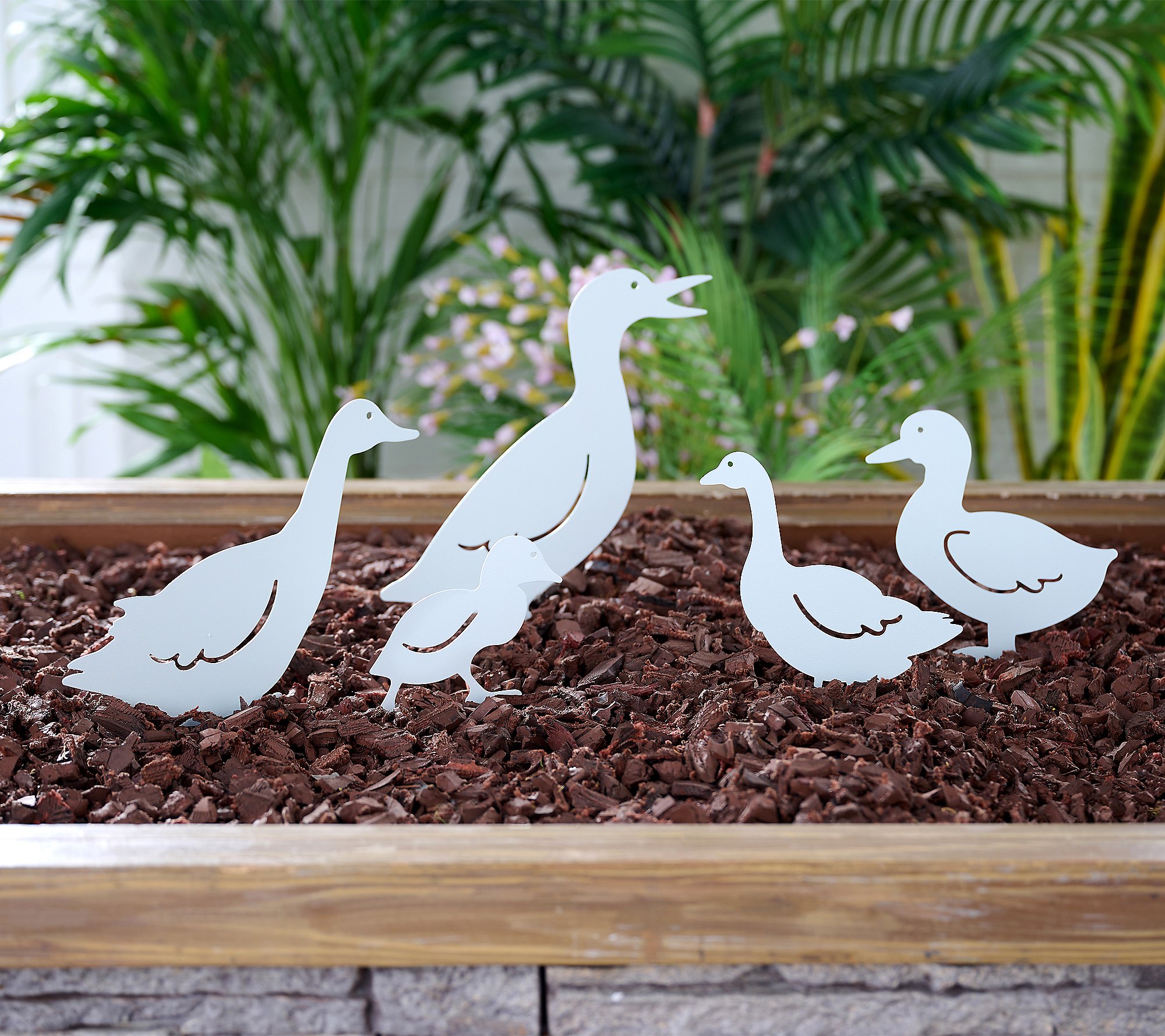 5-piece-marigold-metal-duck-family-silhouette-garden-stakes-teal-or