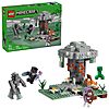 LEGO Minecraft The Pale Garden Building Set