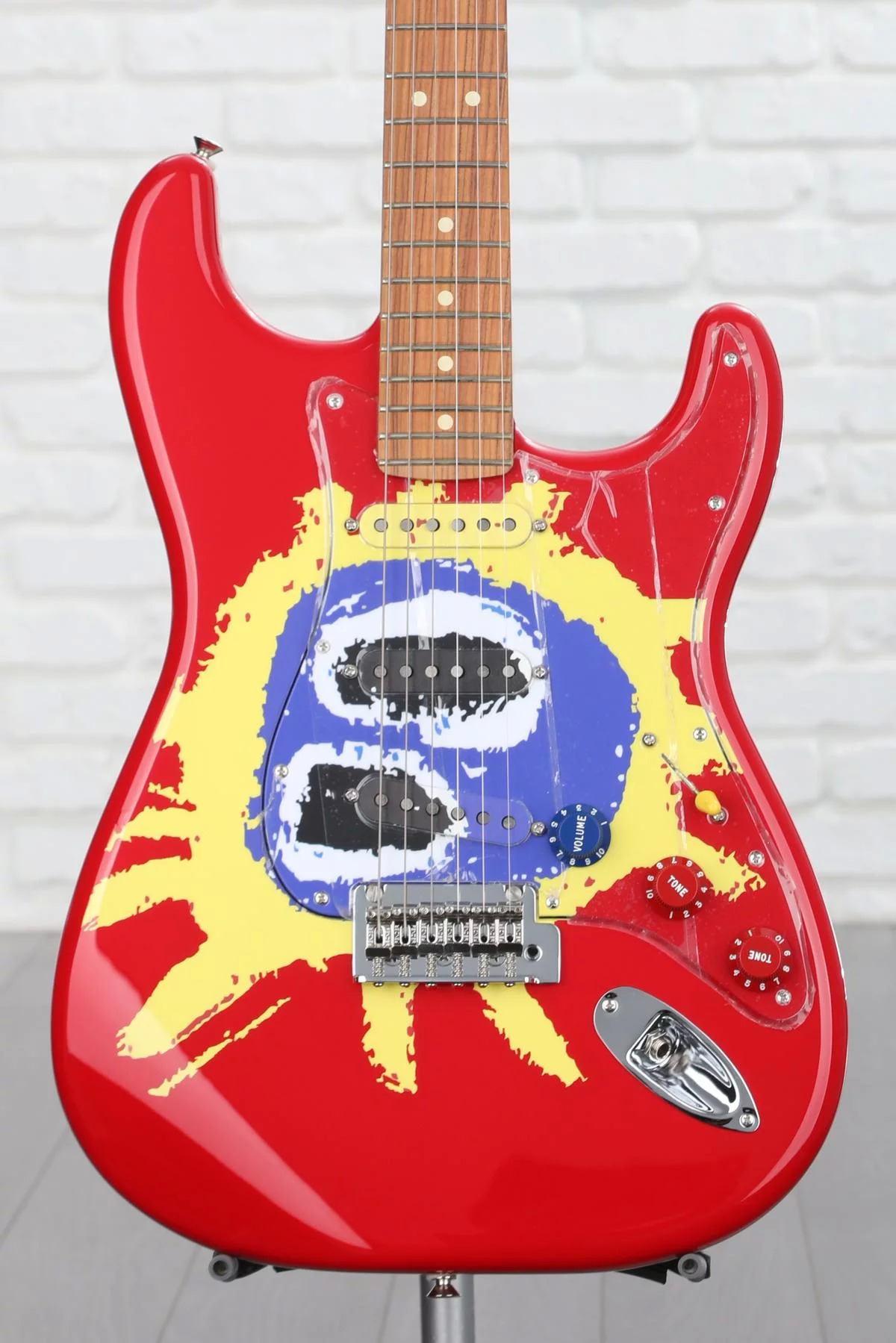 Fender 30th Anniversary Screamadelica Stratocaster guitar, Pau Ferro Fingerboard, Custom Graphic $850 on Amazon