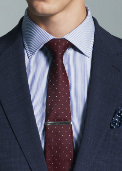 TM Lewin 40% off regular + 20% off outlet prices $18