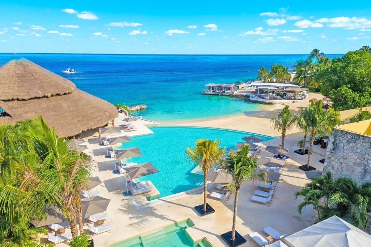 Summer! St Louis to Cozumel Mexico $383 RT Airfares on United Airlines BE (Limited Travel June - August 2023)