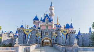 Disneyland Resort Hotels - Up to 15% Weeknight Savings on Select Rooms; Early Theme Park Entrance & Preferred Dining Reservations - Book by