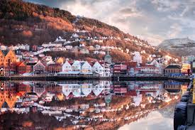 RT Chicago to Bergen Norway $511 Airfares on SAS (Scandinavian Airlines) Go Lite BE (Travel November - January 2025)