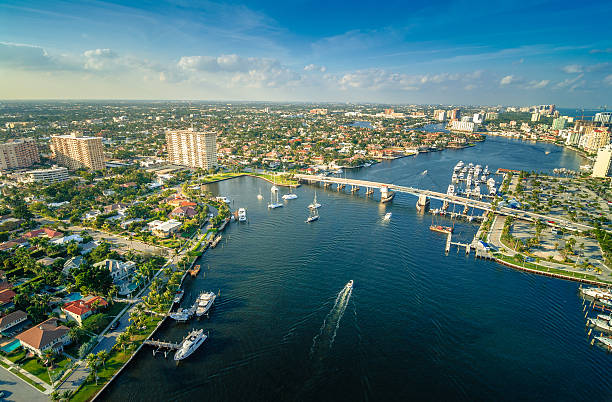 RT Boston to Ft Lauderdale or Vice Versa $157 Nonstop Airfares on JetBlue or Delta Air Lines BE (Travel May - June 2024)