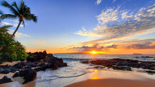 RT New York / New Jersey to Kahului Maui Hawaii or Vice Versa $413-$422 Airfares on Major Airlines BE (Limited Travel May 2024)