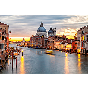 Roundtrip Flights from Los Angeles, CA (LAX) to Venice, Italy (VCE) from 5 (Tarvel Nov-March 2026)