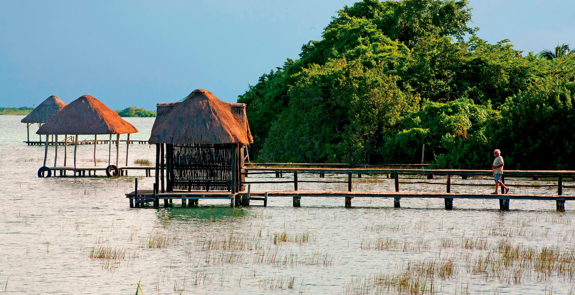 Chicago to Cancun Mexico $170 RT Nonstop Airfares on American or United Airlines BE (Limited Travel January 2020)