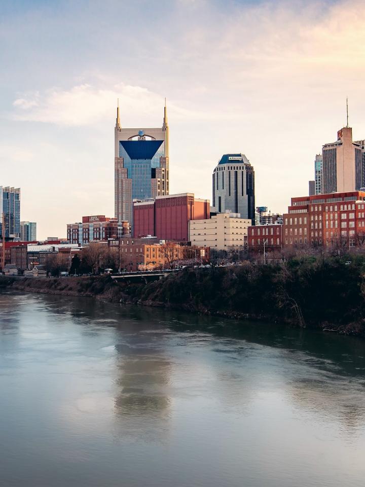 Los Angeles to Nashville TN or Vice Versa $25 OW or $49 RT Nonstop Airfares on American Airlines BE (Travel September - December 2020)