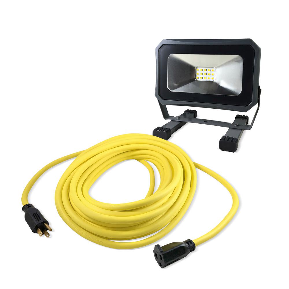 Husky 14/3 50 ft. Yellow Extension Cord with 1,000 Lumen Work Light $19.97