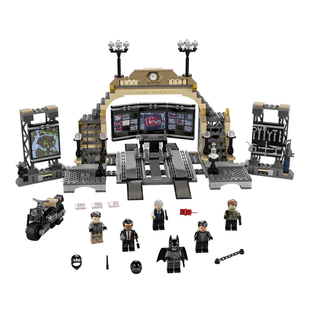 581-Piece LEGO DC Batman Batcave: The Riddler Face-off (76183) $46.70 + Free Shipping