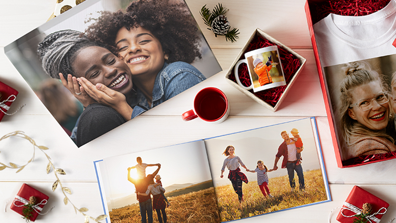 VistaPrint has Black Friday - Up to 60% off Everything - personalized Holiday cards, wall calendars, and more