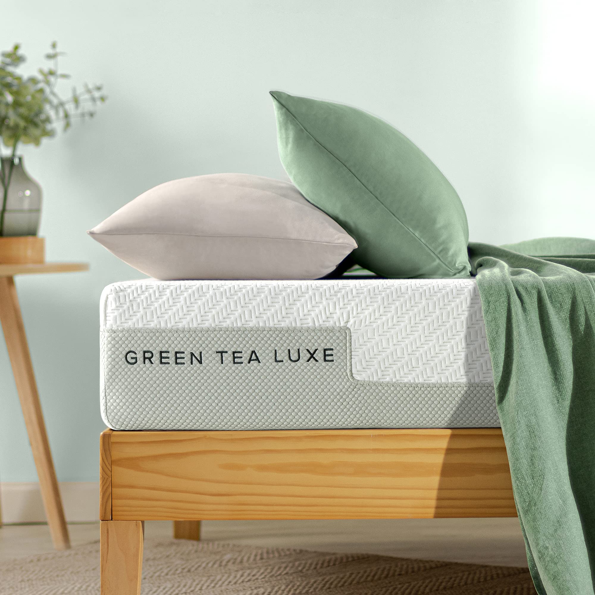 Amazon.com: ZINUS 8 Inch Green Tea Luxe Memory Foam Mattress / Pressure Relieving / CertiPUR-US Certified / Bed-in-a-Box / All-New / Made in USA, King $149