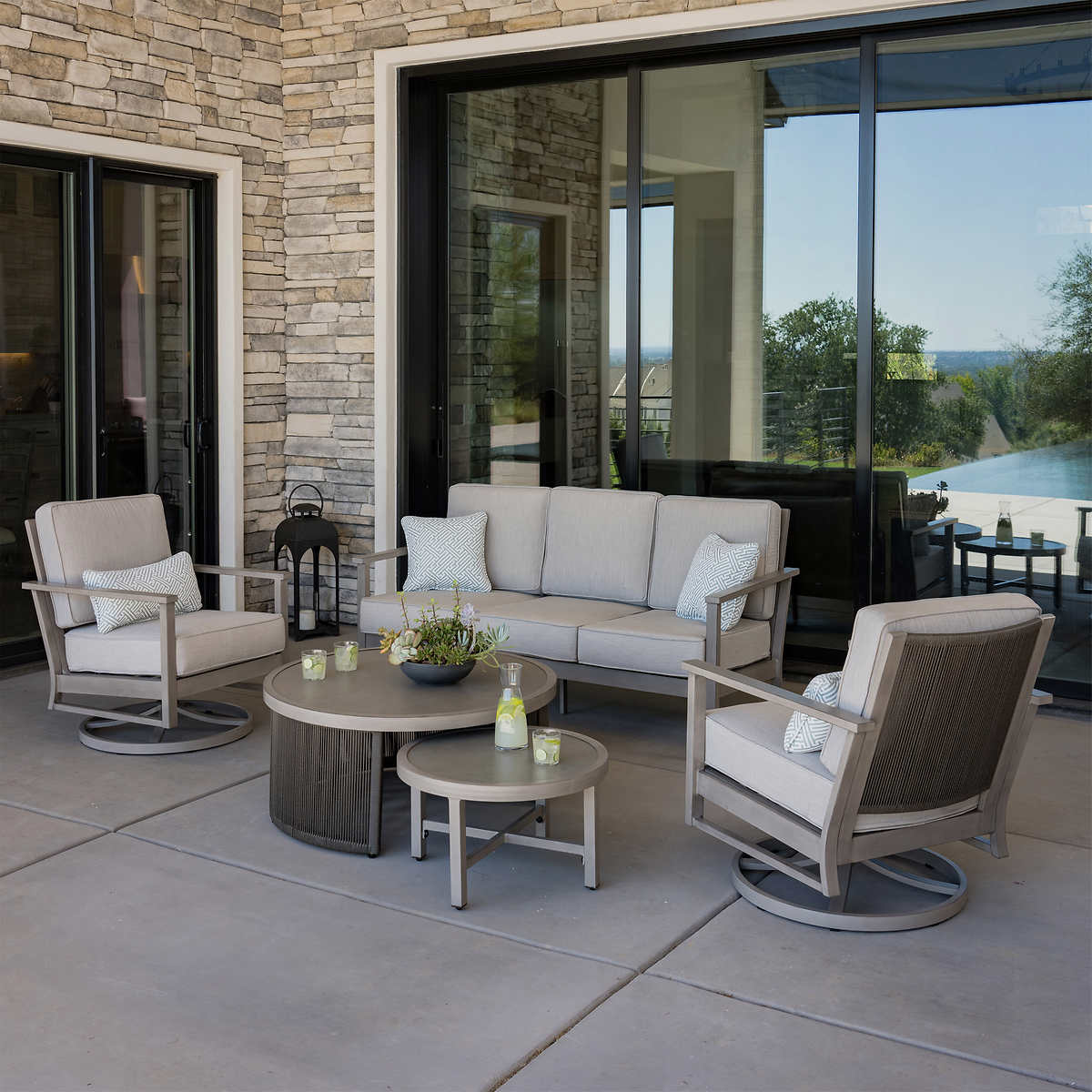 SunVilla San Marco 5-piece Outdoor Patio Seating Set - $1499.99