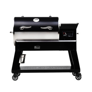 Recteq Deck Boss 800 $899.99