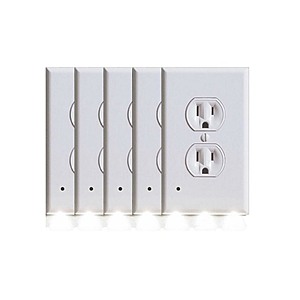 Sylvania automatic led night cheap light with integrated outlet