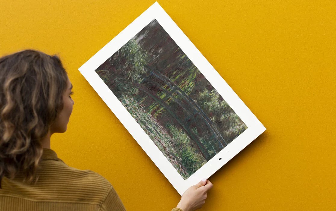 Lenovo Smart Frame | Digital Canvas for Photos | Lenovo US - $199.99