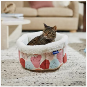 Chewy: 일부 아늑한 침대 및 캣트리 40% 할인 + 무료 배송