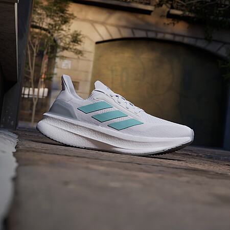 adidas Women's Ultraboost 5x Shoes (Cloud White / Mint Ton / Glow Purple) $72 + Free Shipping