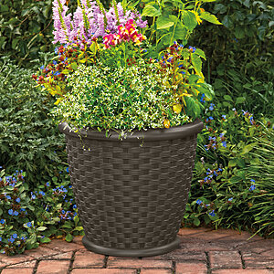 2-Piece Suncast Indoor/Outdoor Lightweight Resin Wicker Design Flower Planters $38.99 ($19.49 each) + Free Shipping