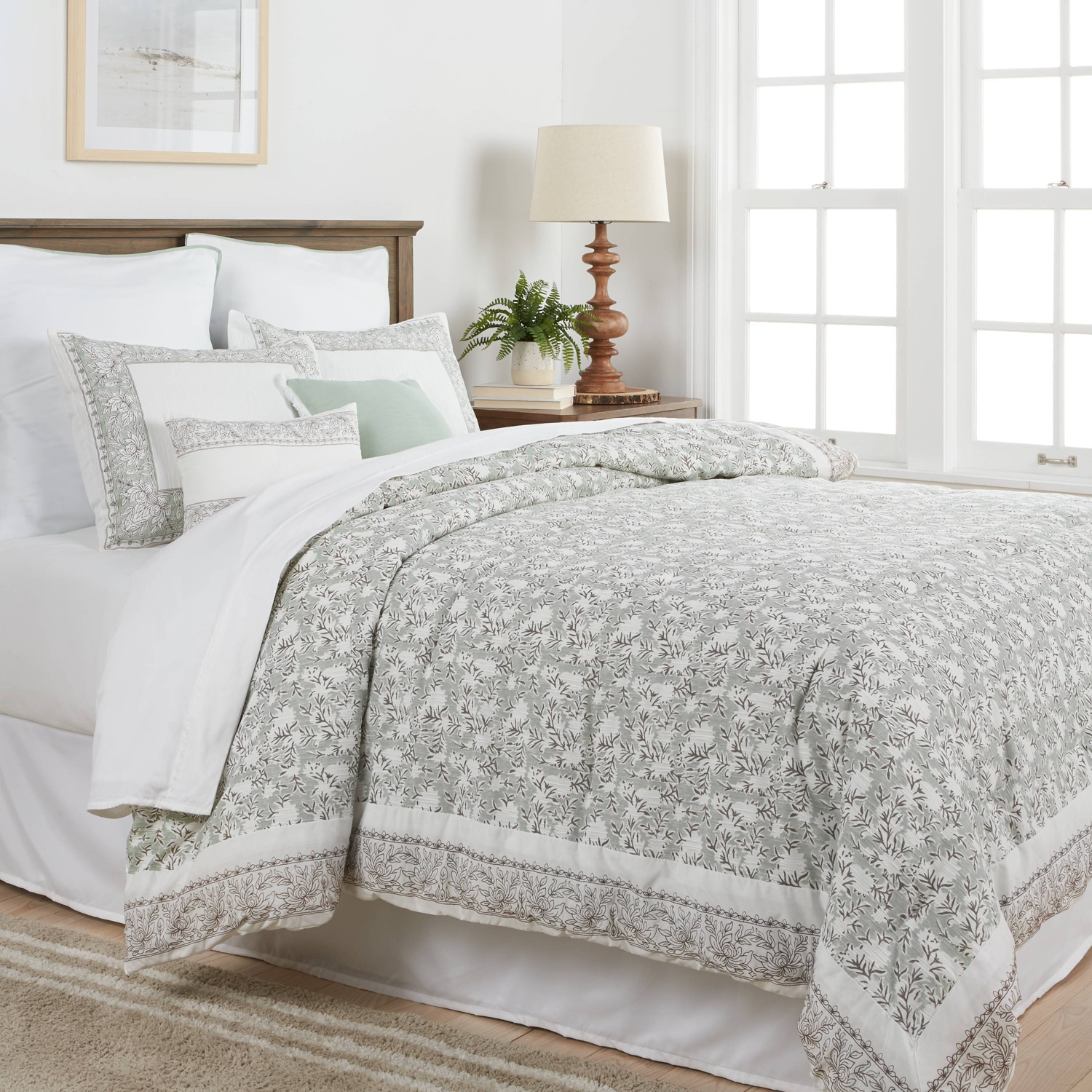 Threshold 8Pc Richland Green Floral Comforter Set (Queen) 34.50, 3Pc