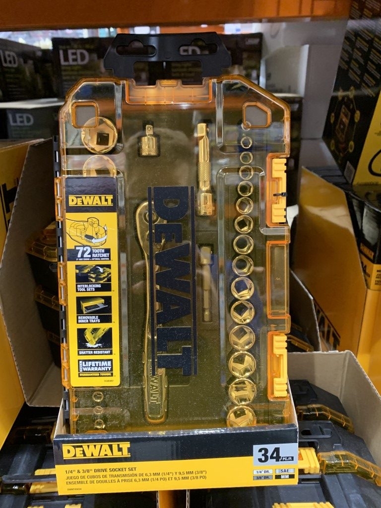 Costco Dewalt Socket Set, 1/4" & 3/8" Drive, 34 Pieces, YMMV 19.99
