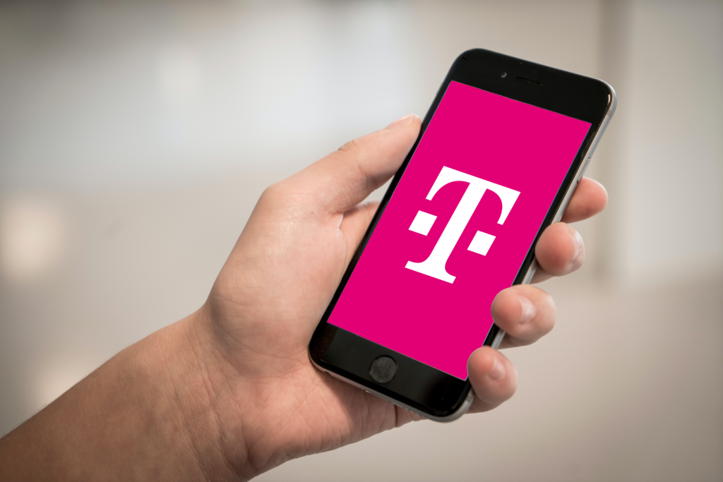 T-Mobile Will Likely Offer A Free Line For The Holidays, With Catches