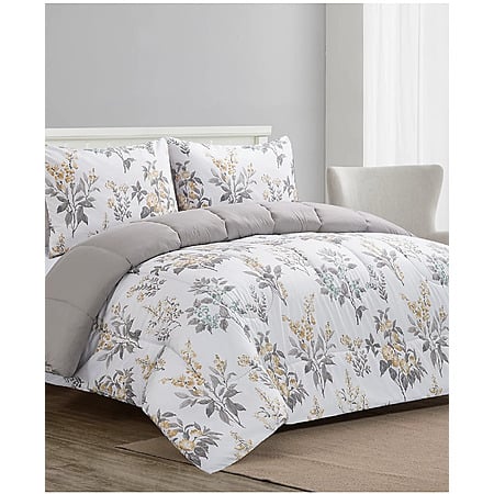 3-Piece Macy's Comforter Sets: Rosenne Or Faymont Medallion Reversible Comforter Set $19.99 & More + Free Pickup at Macys or Free Shipping on $39+