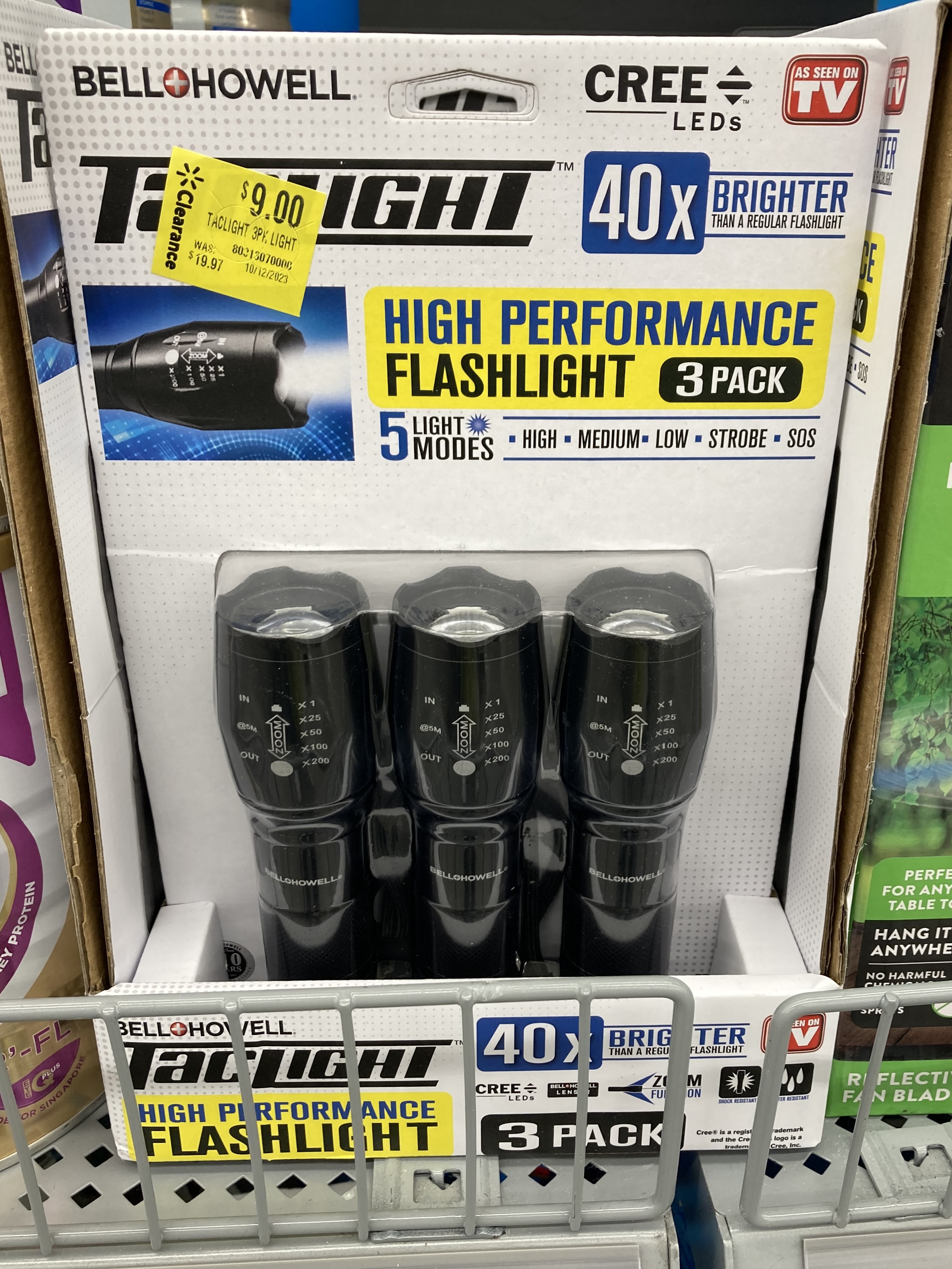 TacLight Zoomable Cree LED Flashlight 3-pack for $9 at Walmart (YMMV clearance)  B&M / in-store (Bell + Howell)