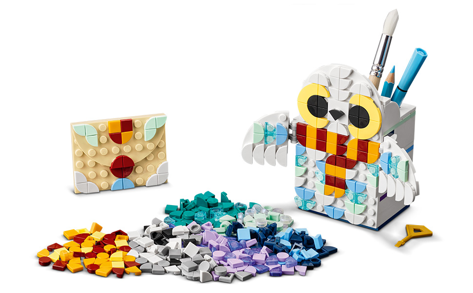 518-Piece LEGO DOTS Harry Potter Hedwig Pencil Holder (41809) $13.99 shipped w/ Prime