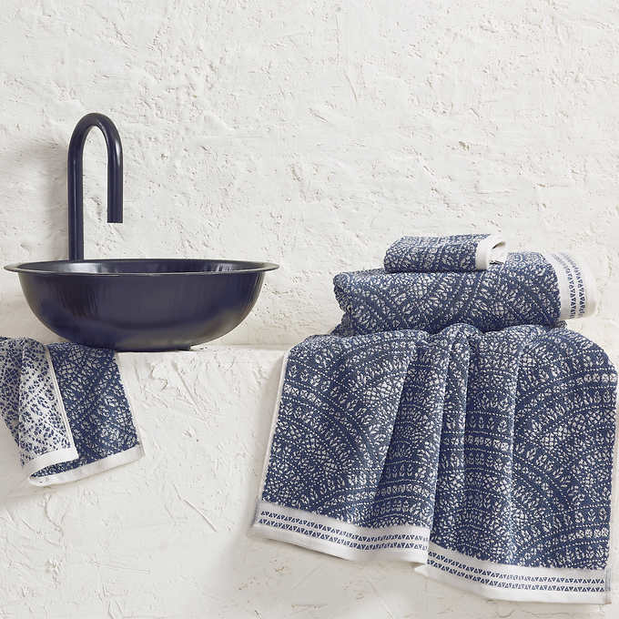 Costco Members: 4-piece Gaya Hand & Washcloth Towel Set - $9.97