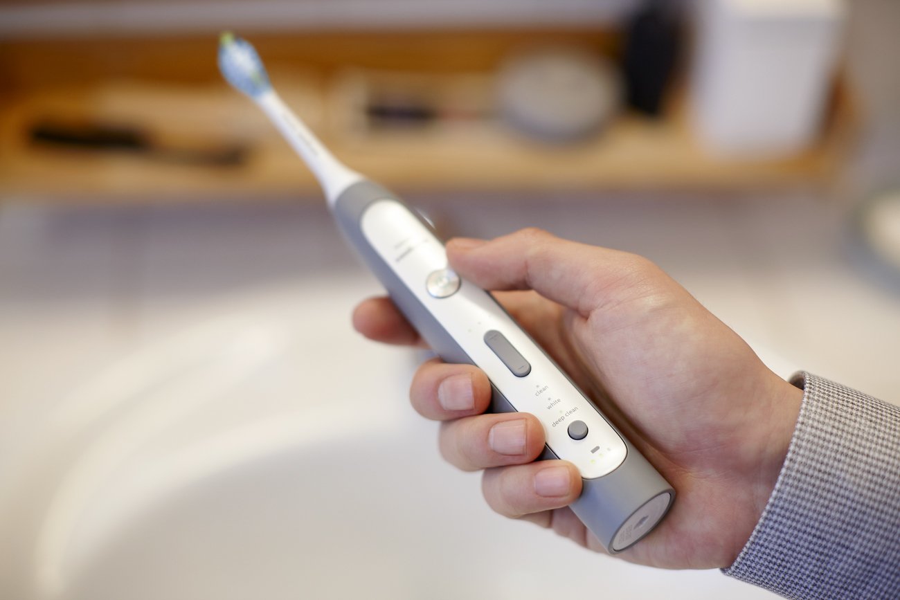 Philips Sonicare Flexcare Platinum Electric Toothbrush Grey From 149 To 83 83 15