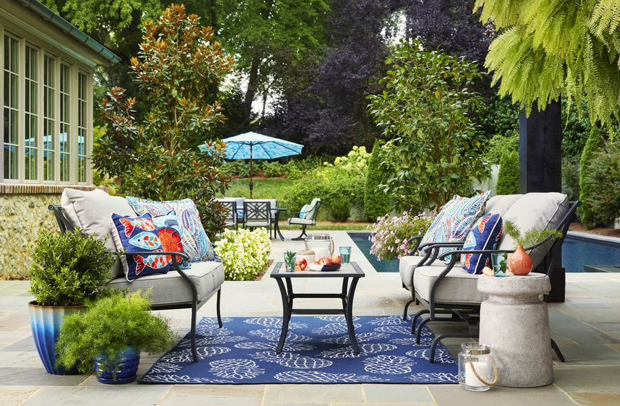 Here Are the 5 Best Lowe's Patio Sets for 2019